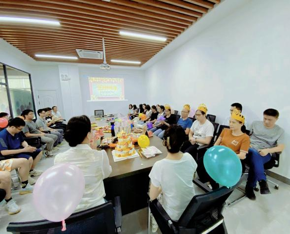 生日会
